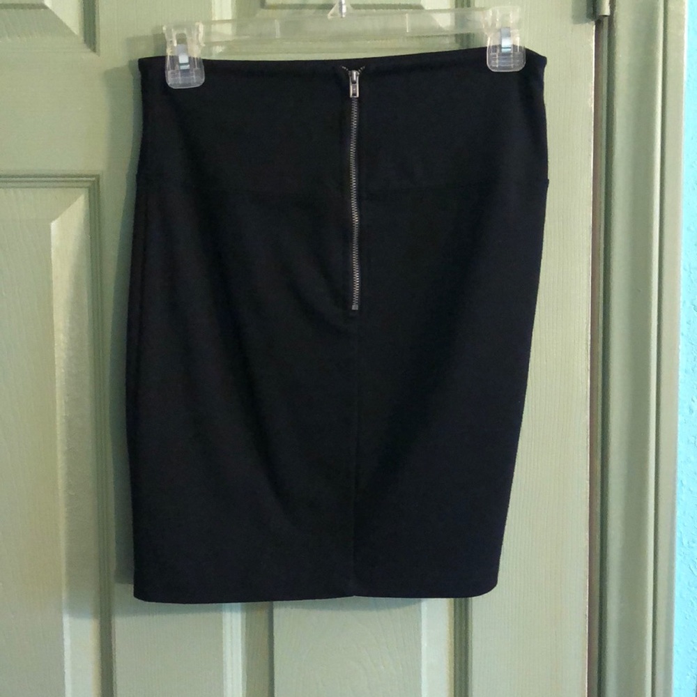 Black pencil skirt